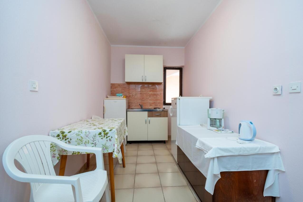 Double Room Zubovici 16063A Exterior foto